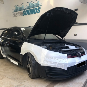 阿根廷大众高尔夫GTI 7改装舞仕刚柔汽车功放
