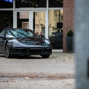 荷兰2019版保时捷992 Carrera 4S改装舞仕刚柔汽车功放