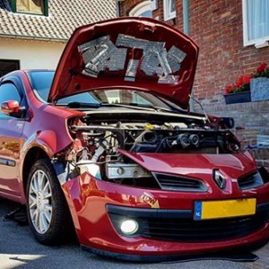 荷兰雷诺Clio Sport改装舞仕刚柔汽车功放