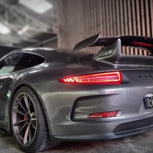 西班牙保时捷911 GT3改装舞仕刚柔汽车功放